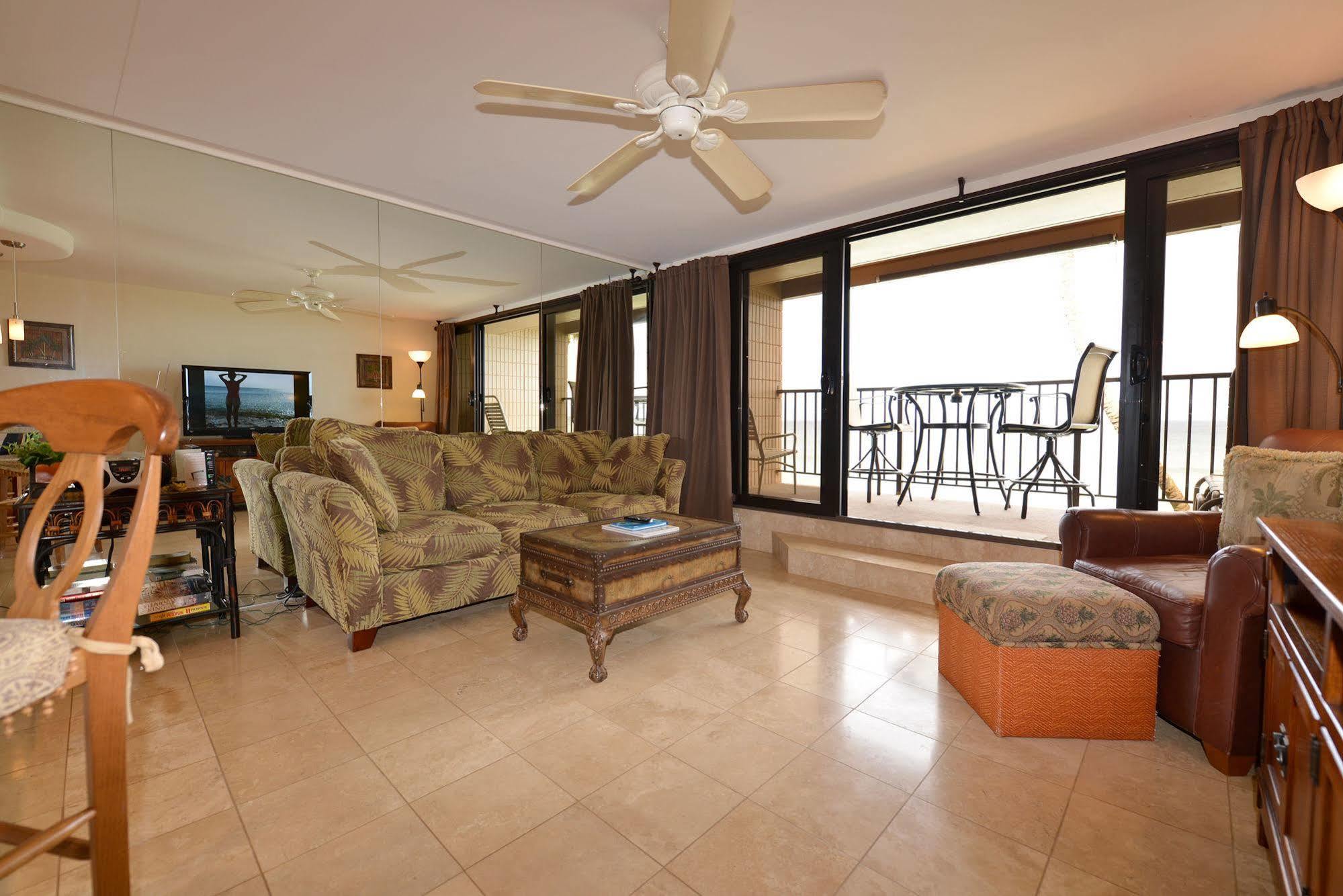 Kaleialoha Condominiumsラハイナ エクステリア 写真