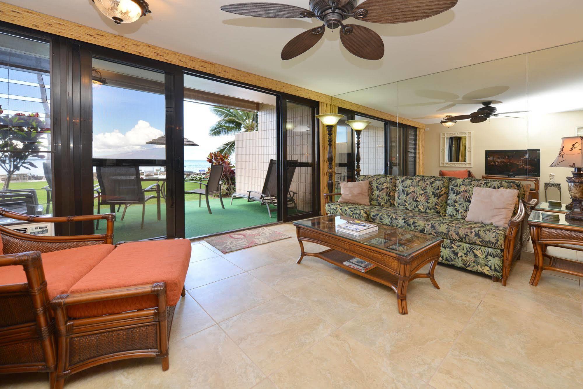Kaleialoha Condominiumsラハイナ エクステリア 写真