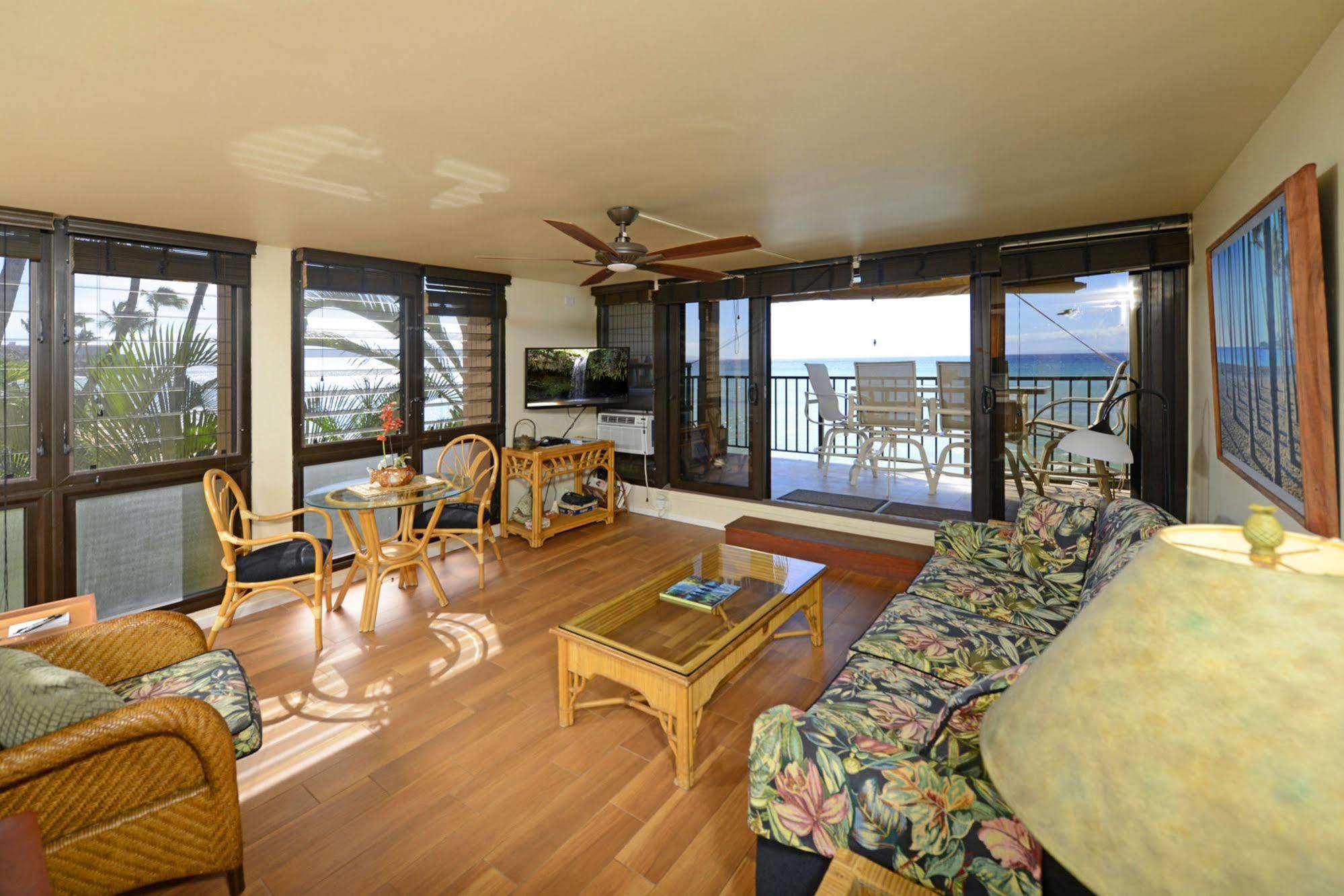 Kaleialoha Condominiumsラハイナ エクステリア 写真